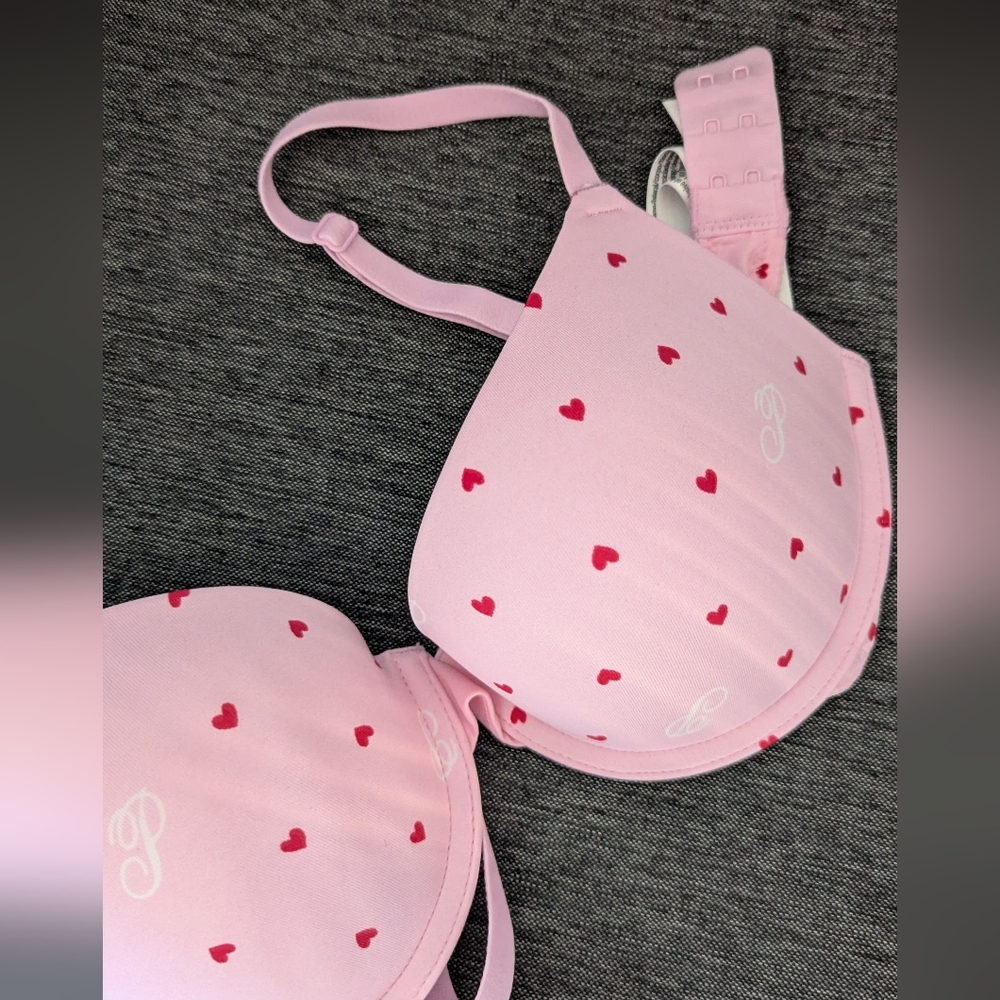 VS PINK Wear Everywhere Push-Up Bra, 36B. NWT
